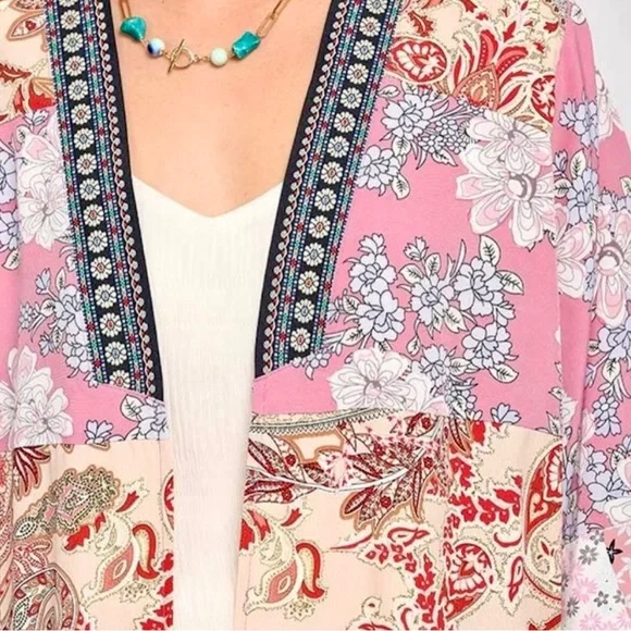 Gigio Kimono New with Tags Size S Beautiful - Picture 5 of 7